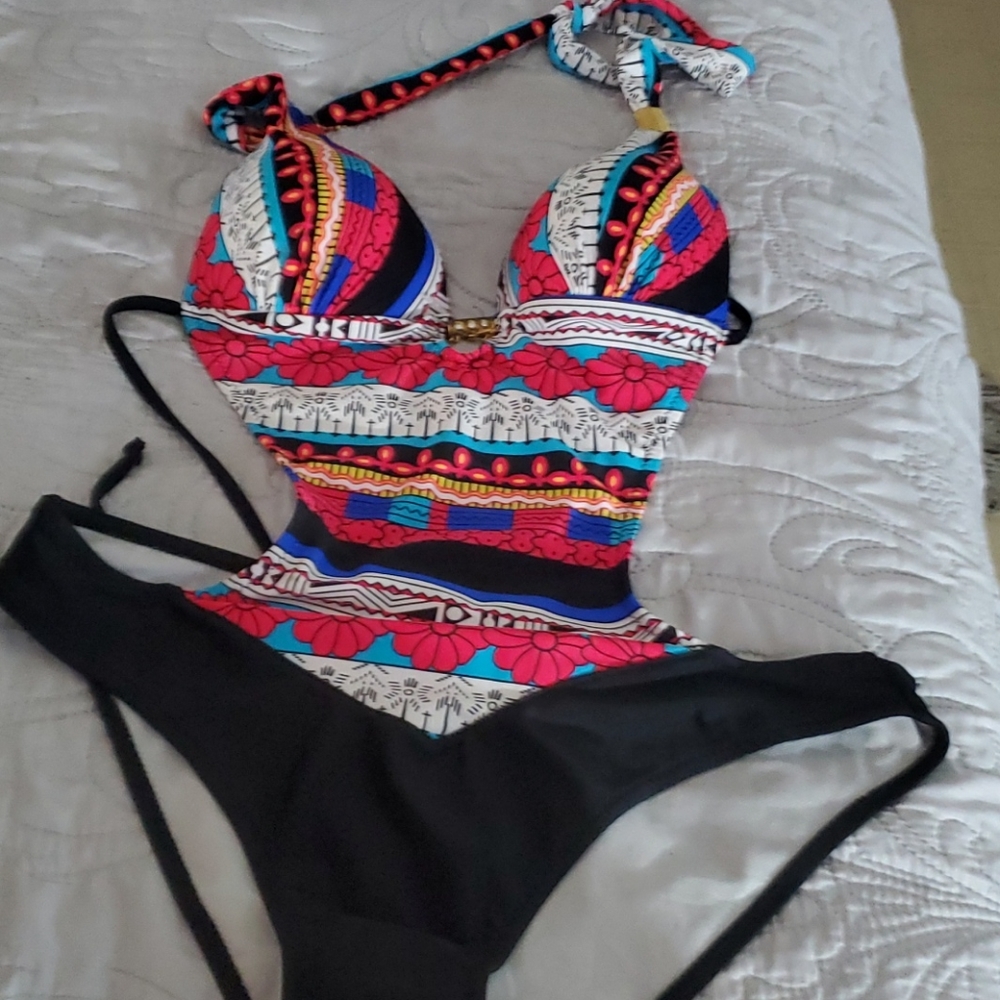 Swim suit